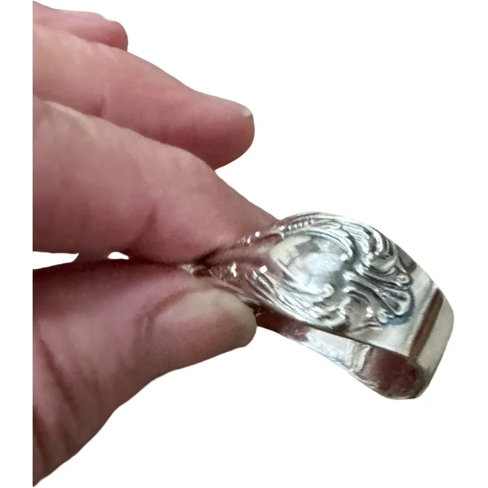 Oneida Harmony Bent Baby Spoon Infant Silver Silverplate‎ Excellent Vintage USA